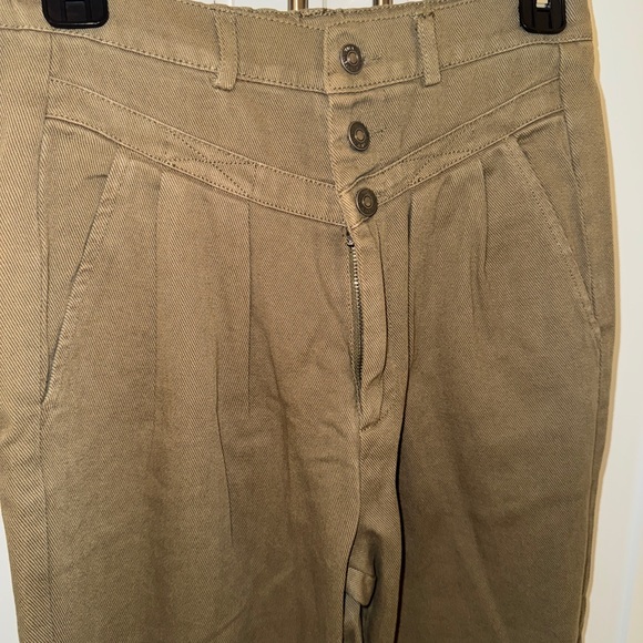 Women’s Olive Pants - Picture 2 of 3